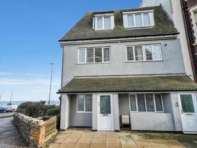 Flat for sale in Comers, Norfolk