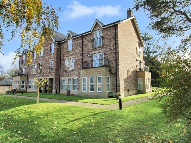 Flat for sale in Ripon, North Yorkshire