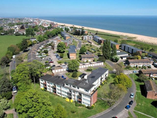 Flat for sale in Lower Walmer, Ash