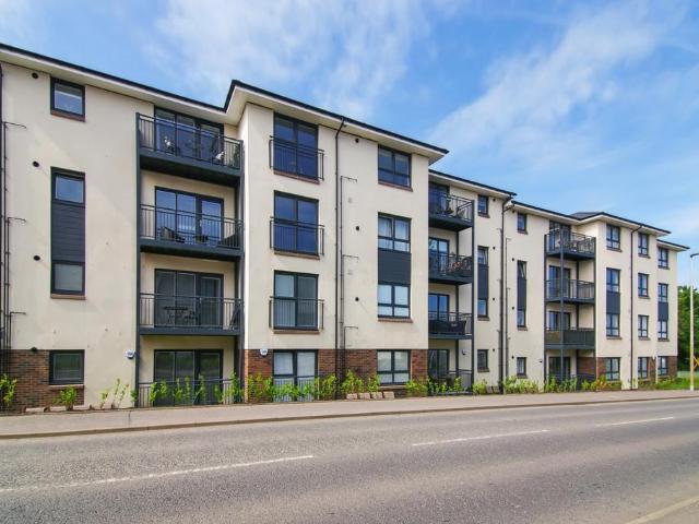 Flat for sale in Gardenhall, Scotland