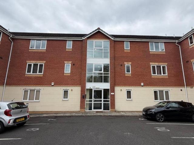 Flat for sale in Westy, Warrington