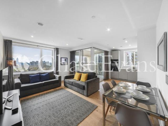Flat for sale in Elephant and Castle, Greater London