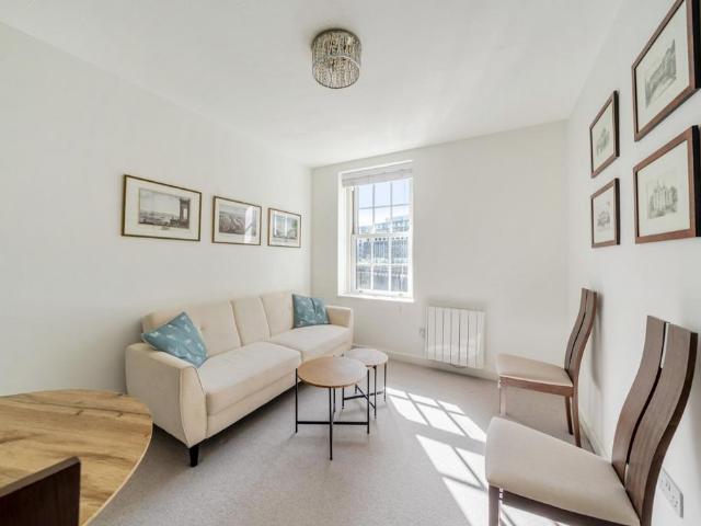Flat for sale in Belgravia, Isle Of Man