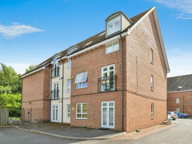Flat for sale in Acklam, Normanby