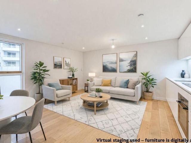 Flat for sale in Paddington, Greater London