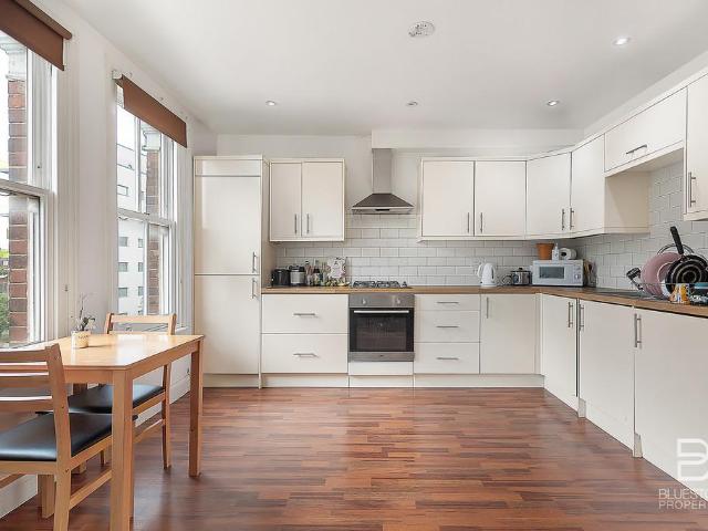Flat for sale in Loughborough Junction, Greater London