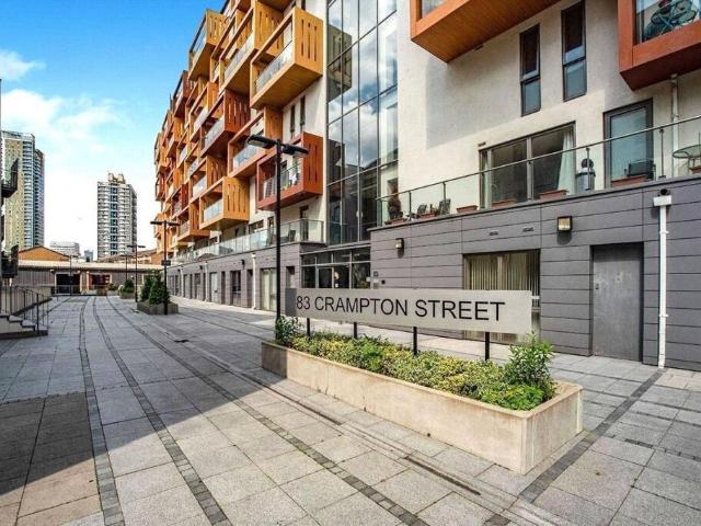 Flat for sale in Elephant and Castle, Greater London