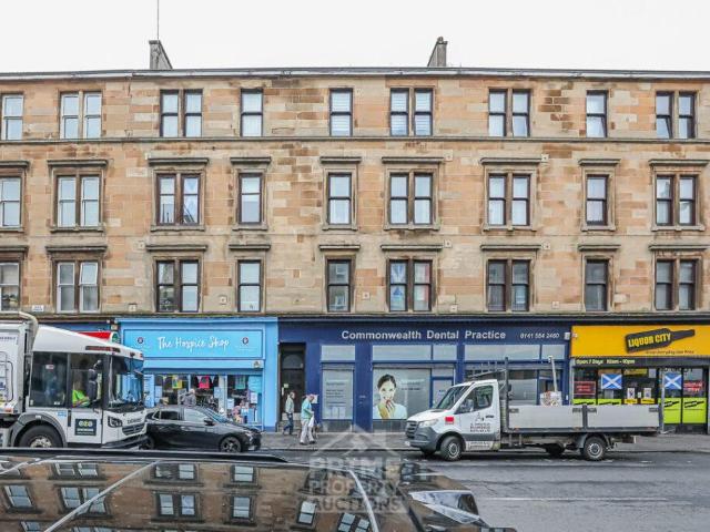 Flat for sale in Dennistoun, Scotland