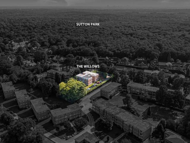 Flat for sale in Four Oaks, West Midlands