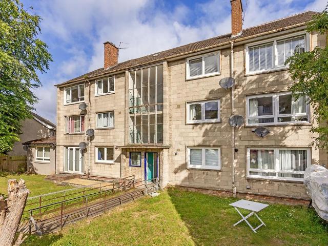 Flat for sale in Colinton Mains, Oxgangs