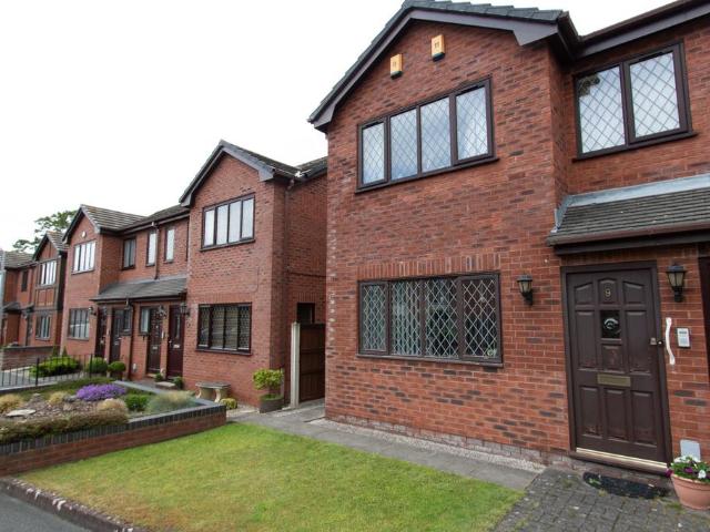 Flat for sale in Rhuddlan