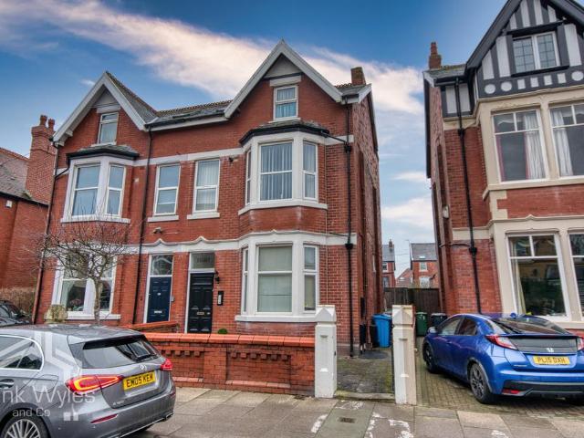Flat for sale in St Annes, Lytham