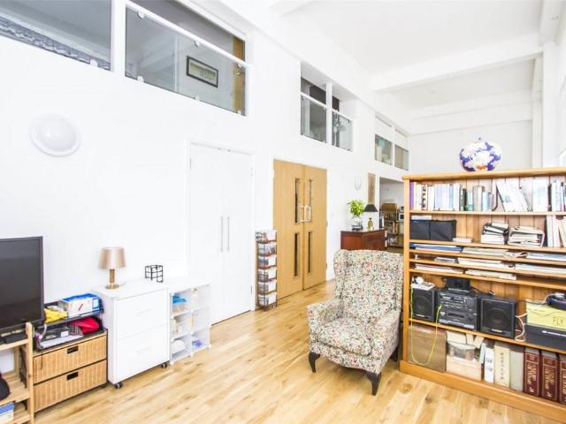 Flat for sale in St Matthew's, Old Wharf