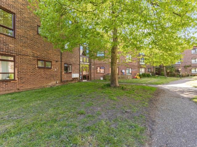 Flat for sale in Earlham Rise, East Bank