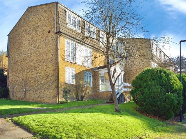 Flat for sale in Greater London