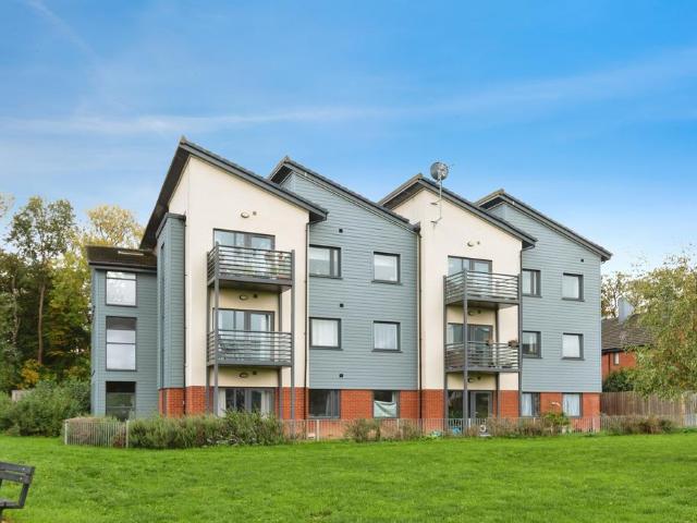 Flat for sale in Riverdene, Priest Down