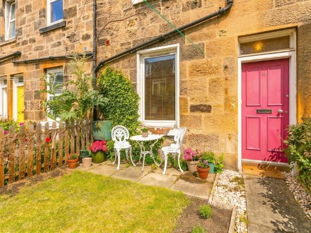 Flat for sale in Leith Links, Leith