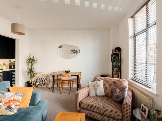 Flat for sale in Pigsty Hill, Feckenham
