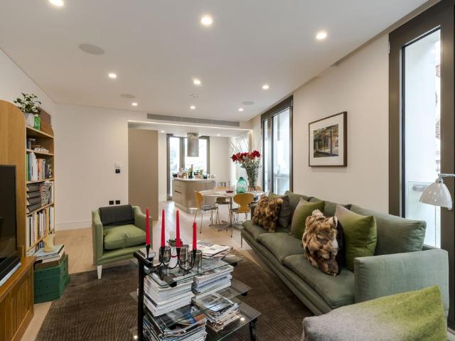 Flat for sale in Kensal Town, Greater London