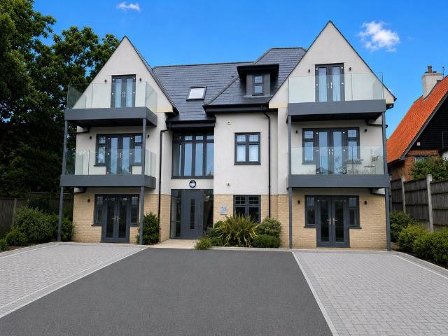 Flat for sale in Poole