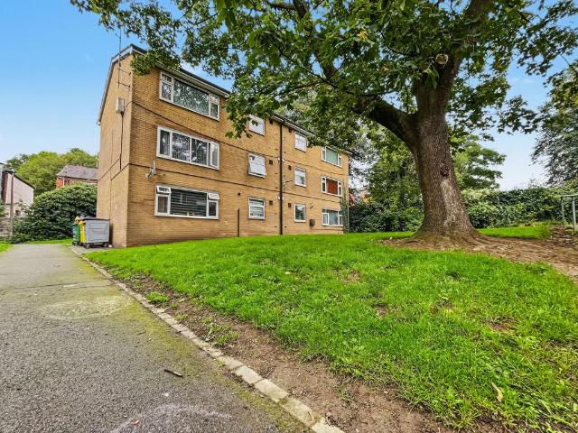 Flat for sale in Prestwich, Bury