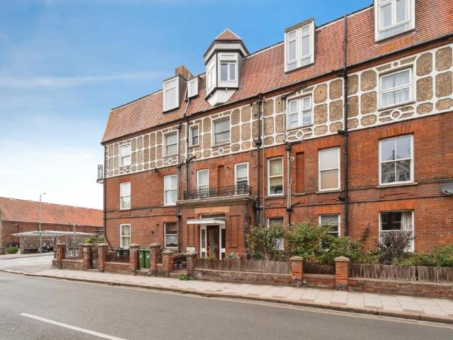 Flat for sale in Comers, Norfolk