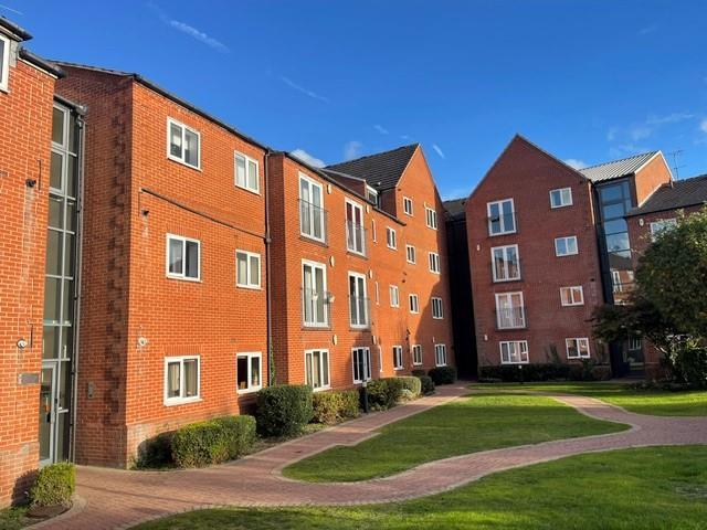 Flat for sale in Mansfield Woodhouse, Mansfield