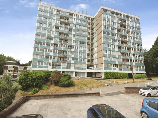 Flat for sale in Stivichall, West Midlands