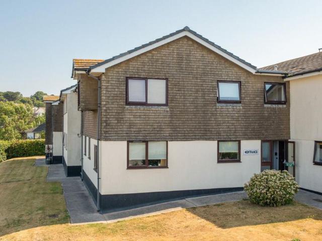 Flat for sale in Strode, Devon
