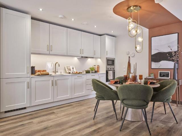 Flat for sale in Navestock Side, Essex