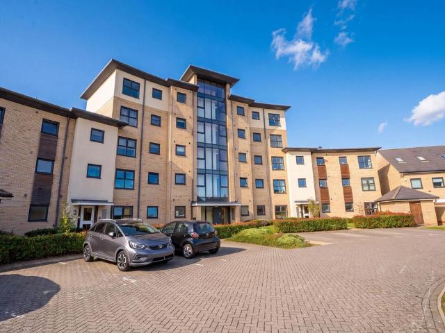 Flat for sale in Orchard Park, South Cambridgeshire