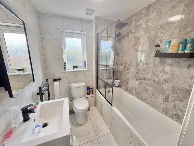 Flat for sale in Pennington, Wigan