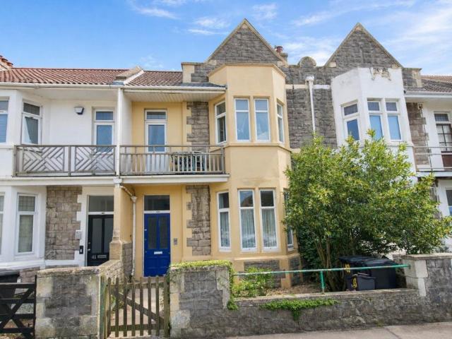 Flat for sale in Weston-super-mare, North Somerset