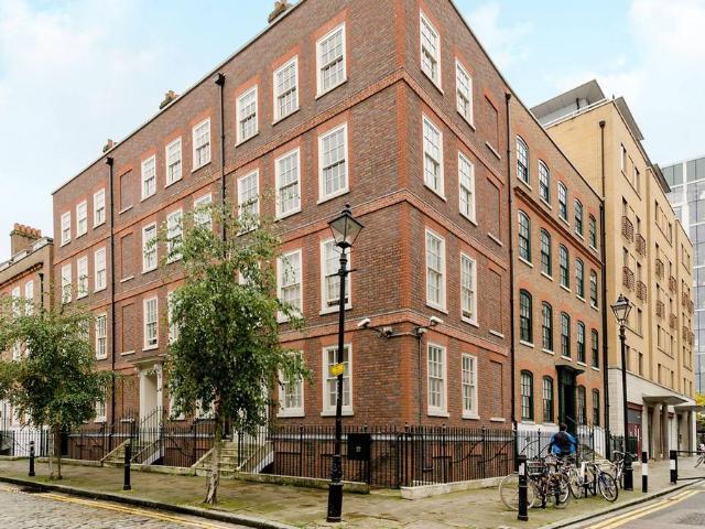 Flat for sale in Spitalfields, Whitechapel