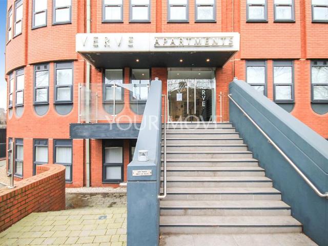 Flat for sale in Rush Green, Greater London