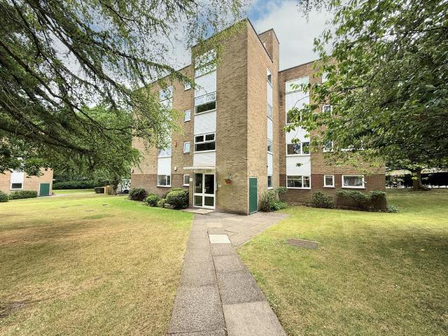 Flat for sale in Kineton Green, Solihull