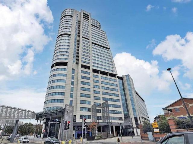 Flat for sale in Camp Field, Leeds