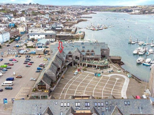 Flat for sale in Falmouth, Cornwall