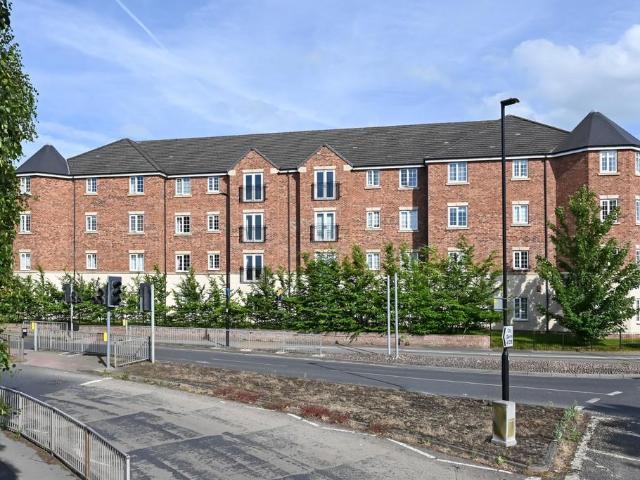 Flat for sale in High Field, York