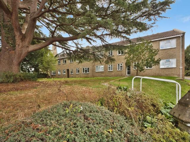 Flat for sale in Crewkerne, Somerset