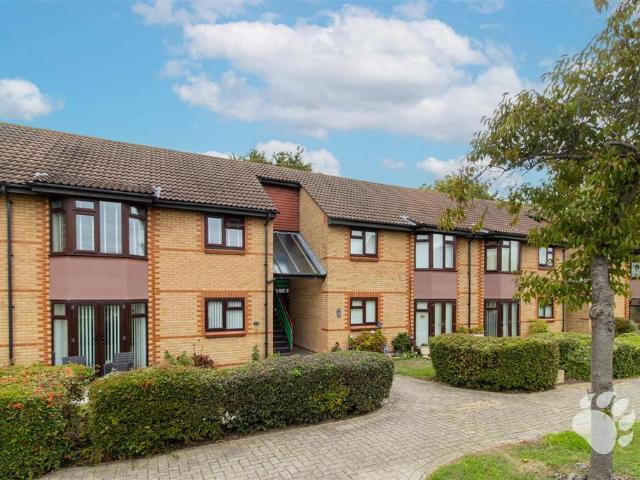 Flat for sale in Vange, Isle Of Man
