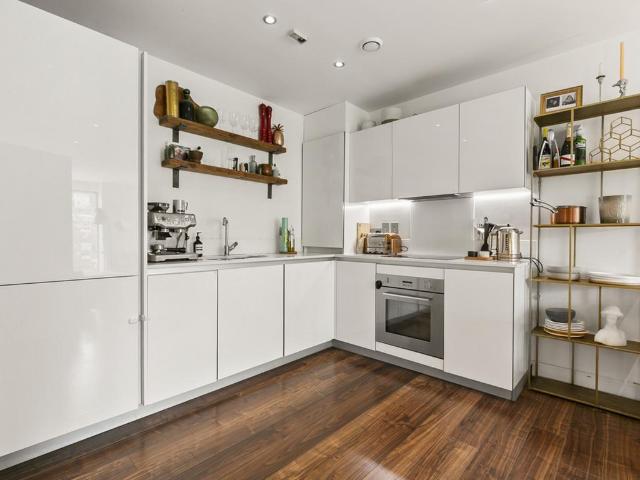 Flat for sale in Cossall Estate, Greater London