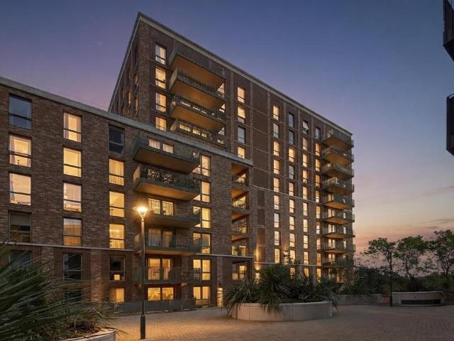 Flat for sale in Kenton, Greater London