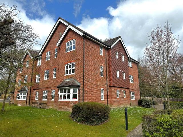 Flat for sale in Hythe and Dibden, Ashurst Bridge