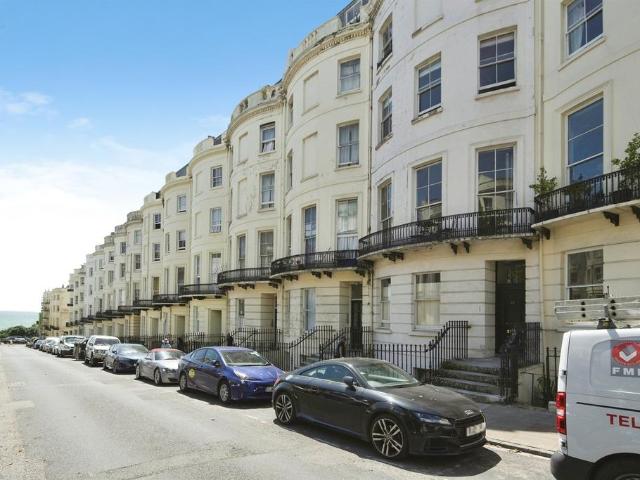 Flat for sale in Brunswick