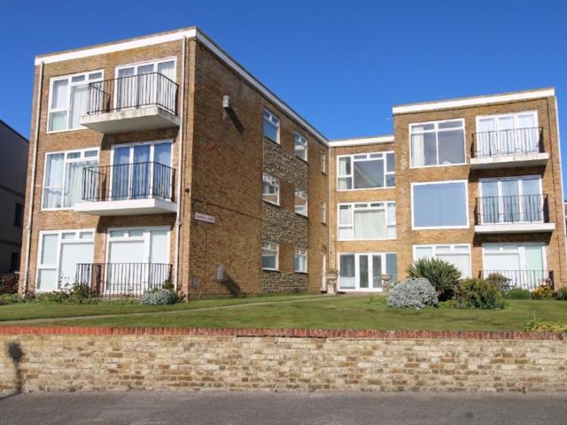 Flat for sale in Upton, Acol