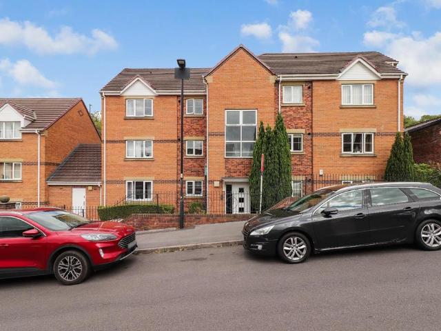 Flat for sale in Woodseats, South Yorkshire