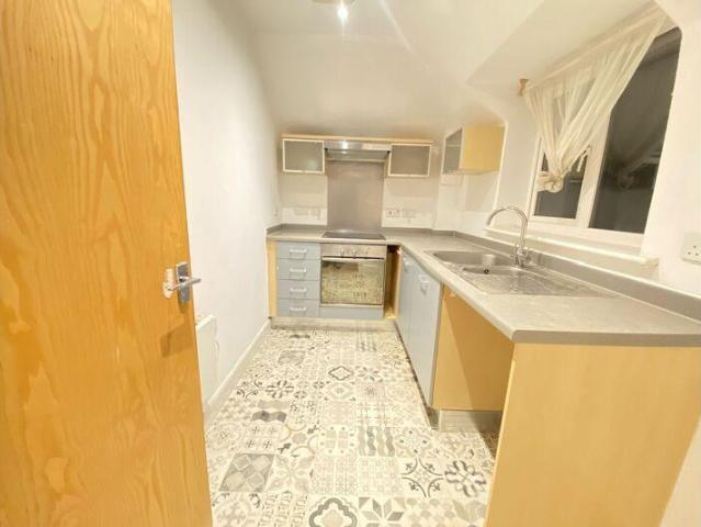 Flat for sale in Midway, Kent