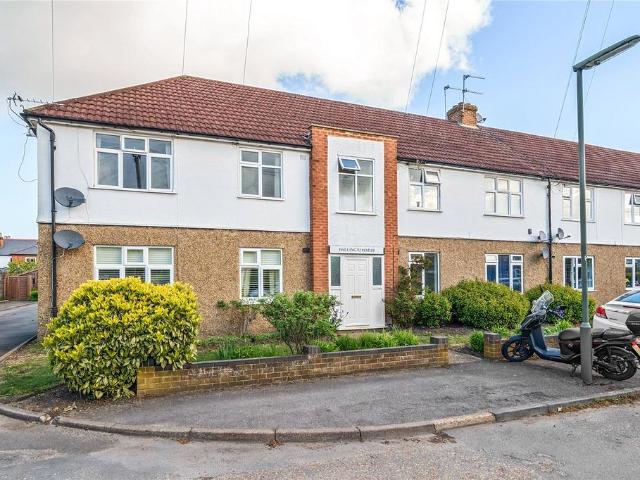 Flat for sale in Blackhills, Surrey