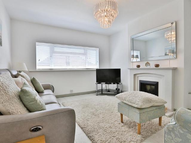 Flat for sale in Alderney, Poole